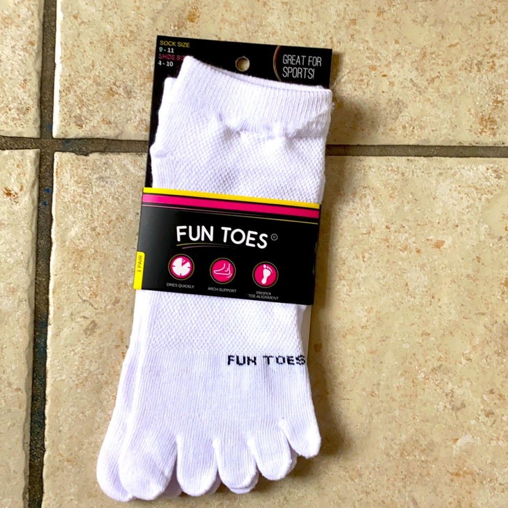 Fun toe socks